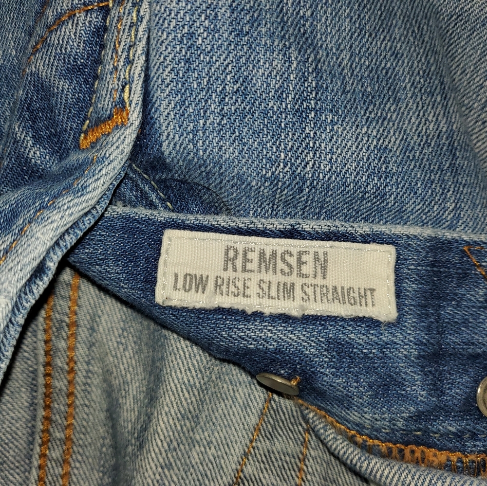 A&F low rise slim straight jeans - Picture 5 of 9